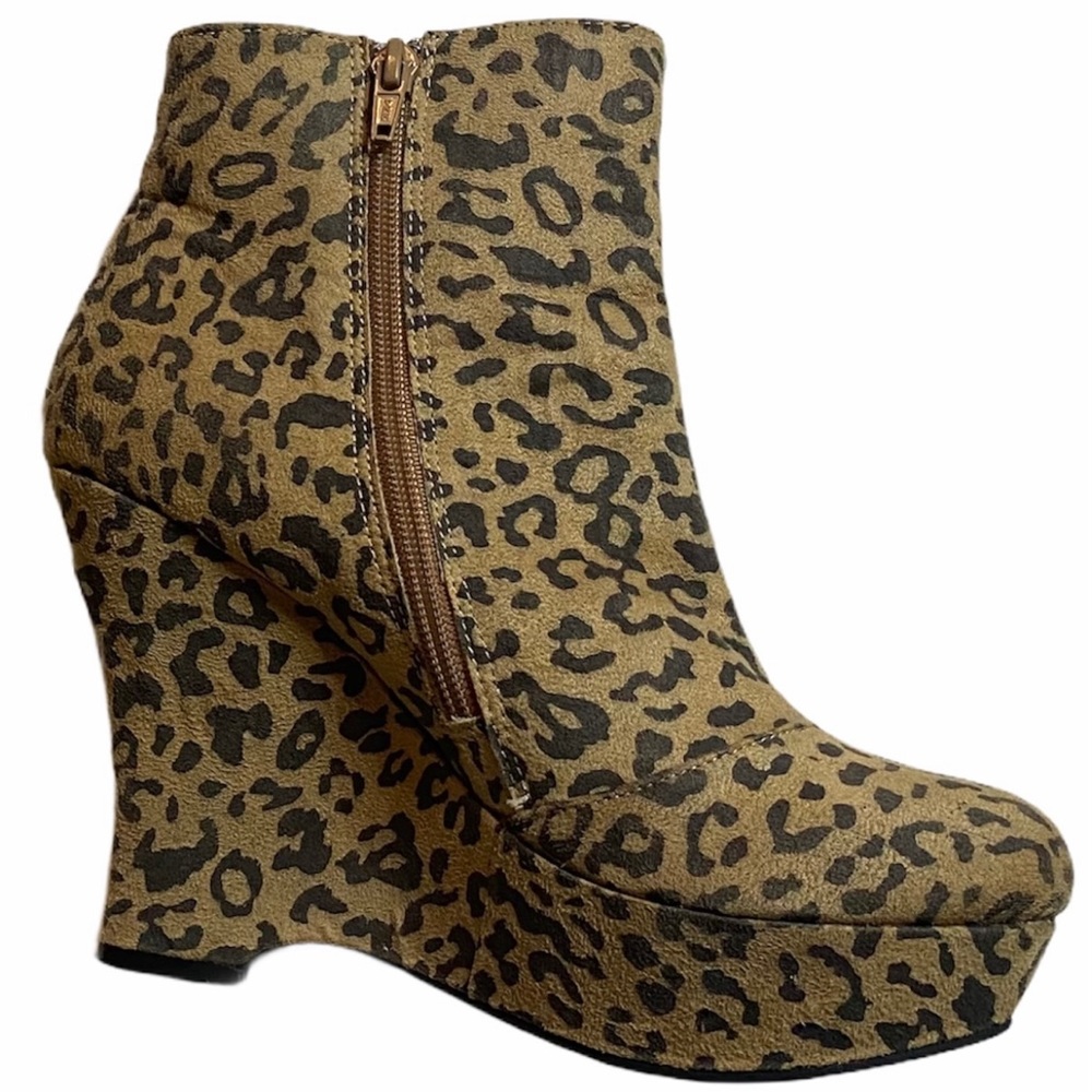 F21 Forever 21 Leopard Print Platform Wedge Boots - image 5